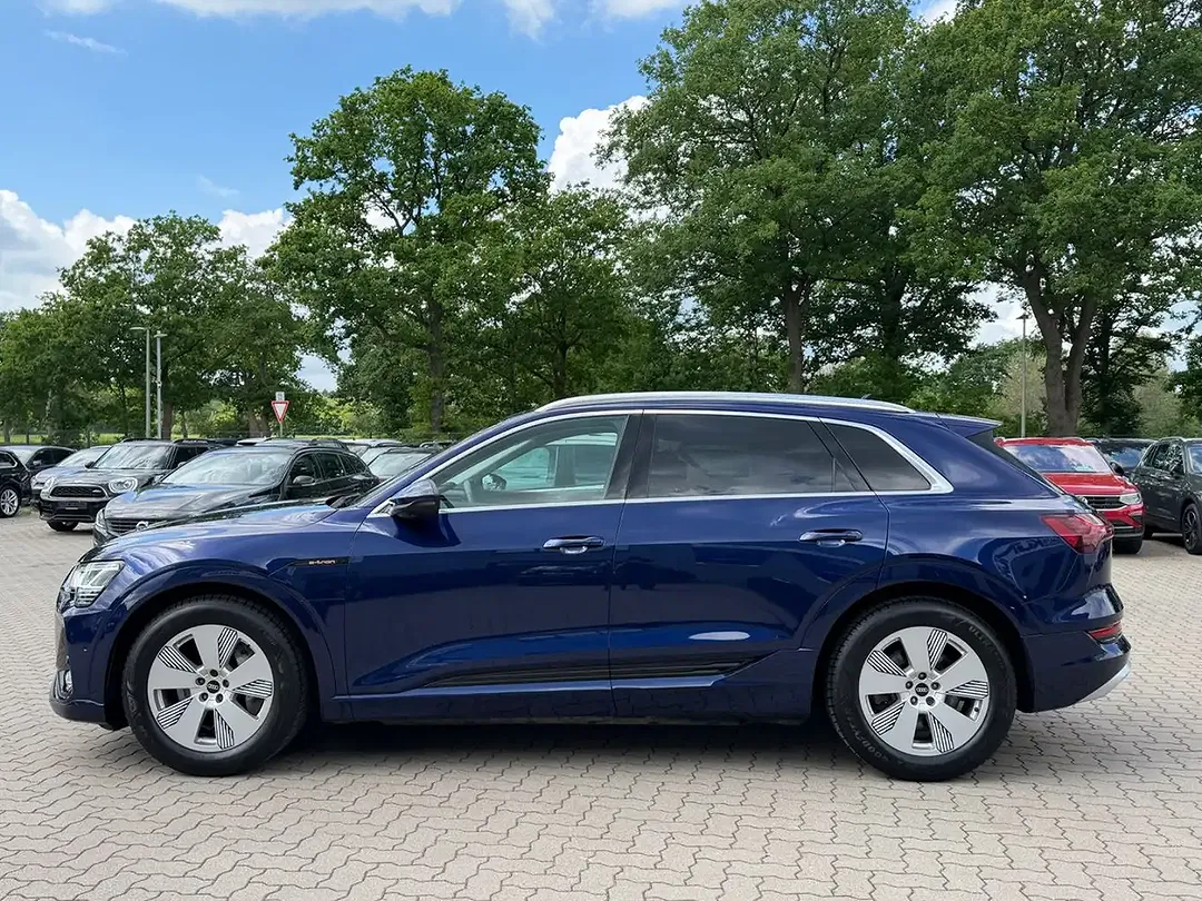 Audi e-tron 50 quattro S line - Thumbnail 5