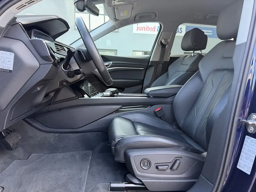 Audi e-tron 50 quattro S line - Thumbnail 8