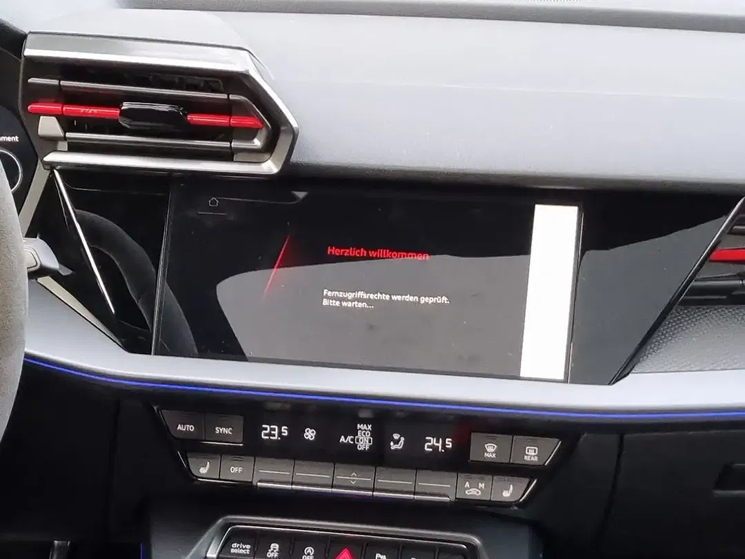 Audi RS3 S tronic - Thumbnail 12