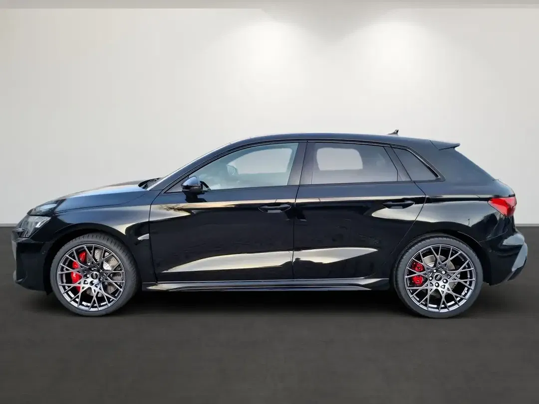 Audi RS3 S tronic - Thumbnail 6