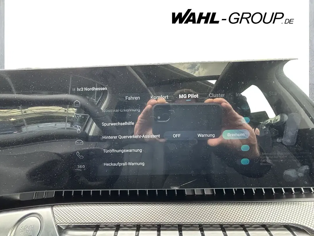 MG MGS9 PHEV - Thumbnail 11
