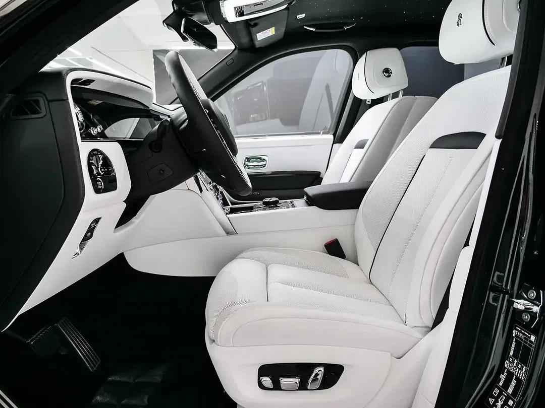 Rolls-Royce Cullinan - Thumbnail 10