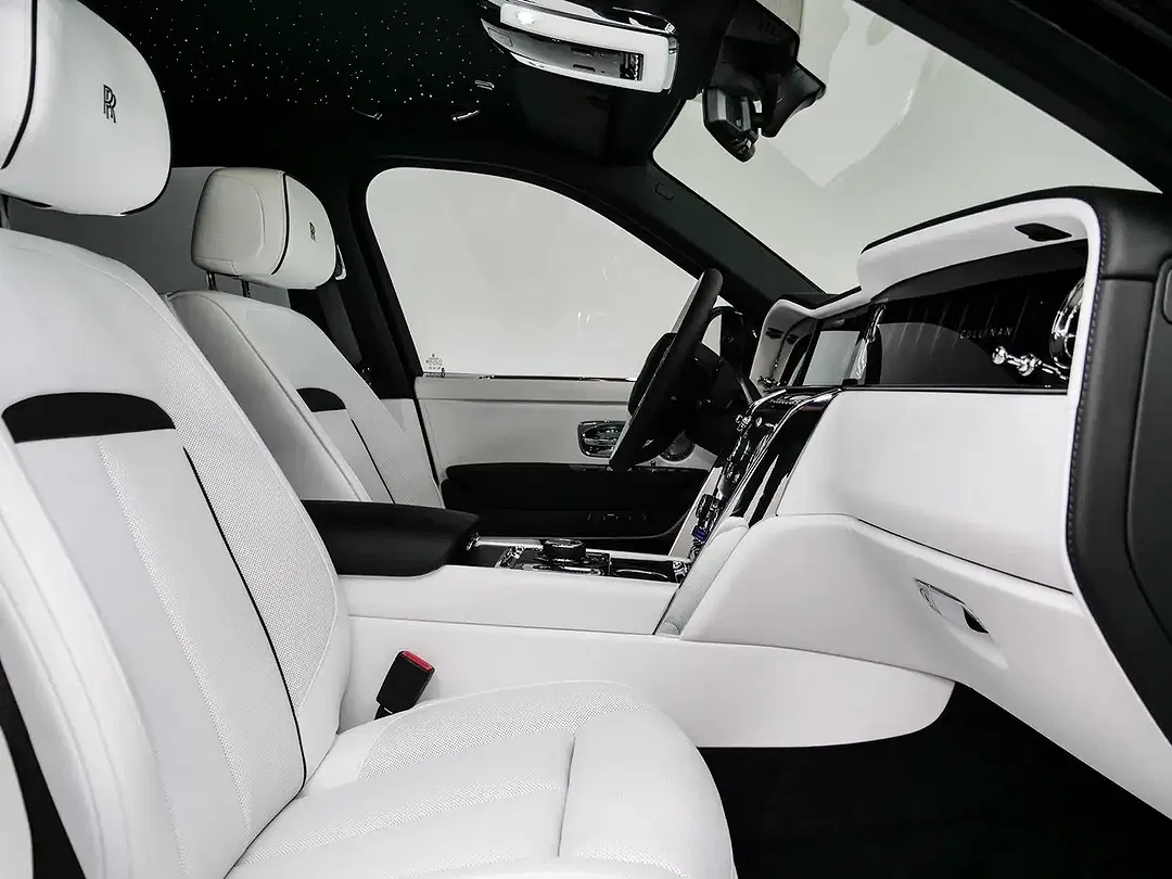 Rolls-Royce Cullinan - Thumbnail 13