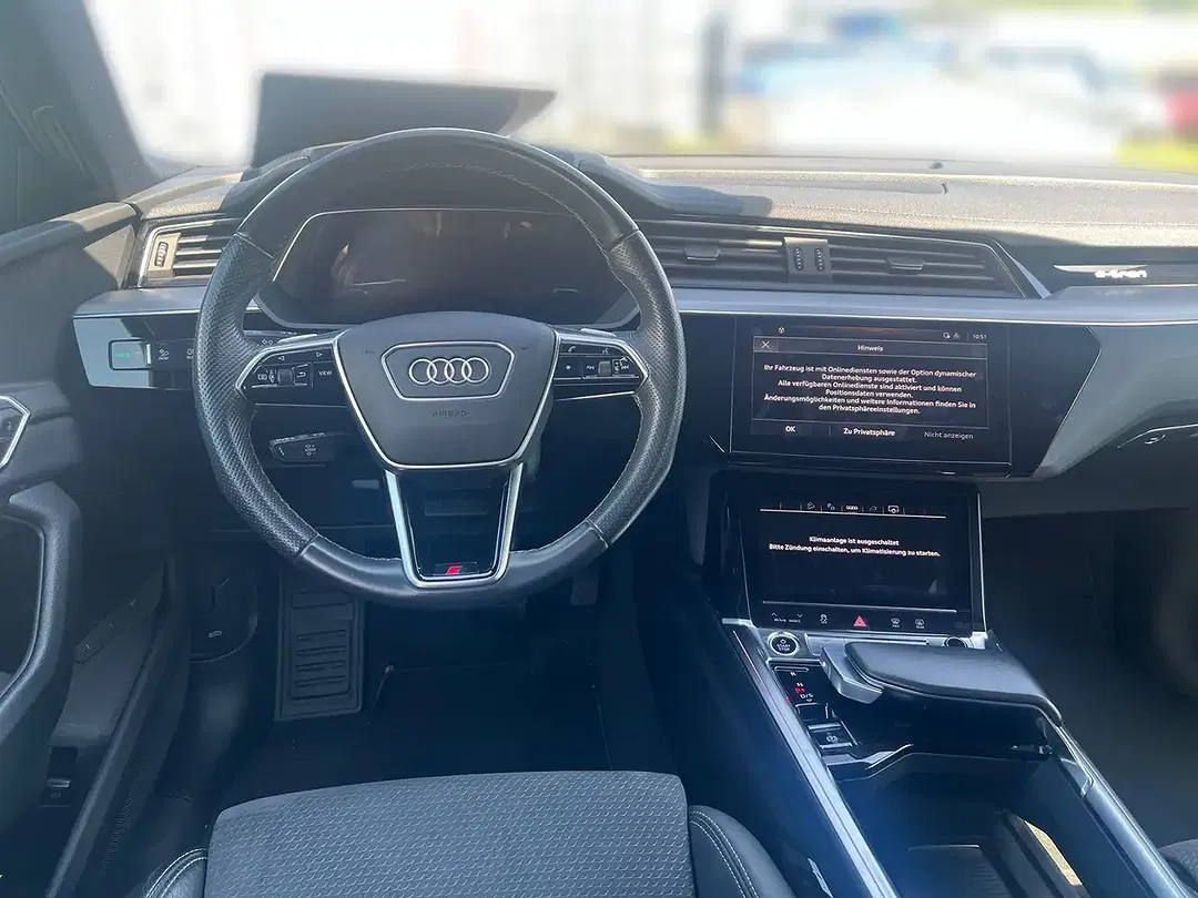 Audi e-tron 50 quattro S line plus - Thumbnail 10