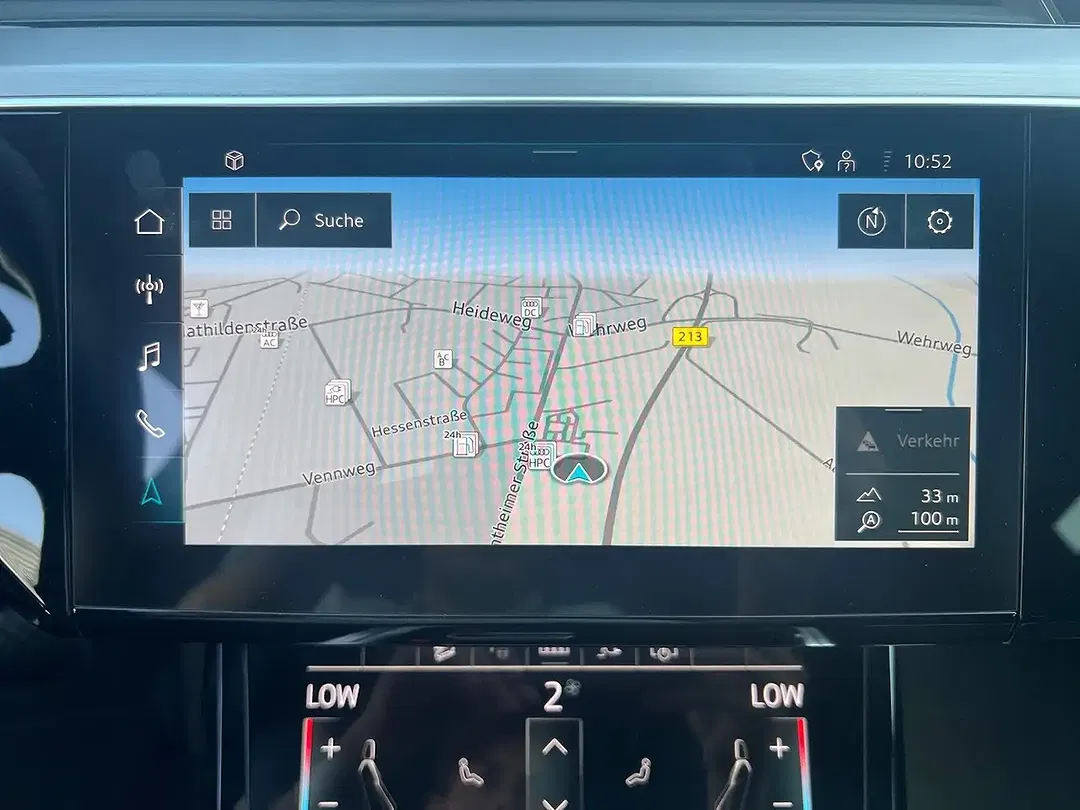 Audi e-tron 50 quattro S line plus - Thumbnail 11