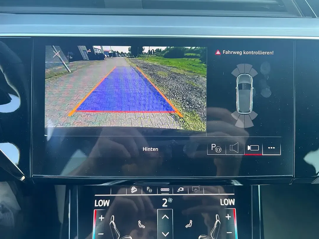 Audi e-tron 50 quattro S line plus - Thumbnail 12