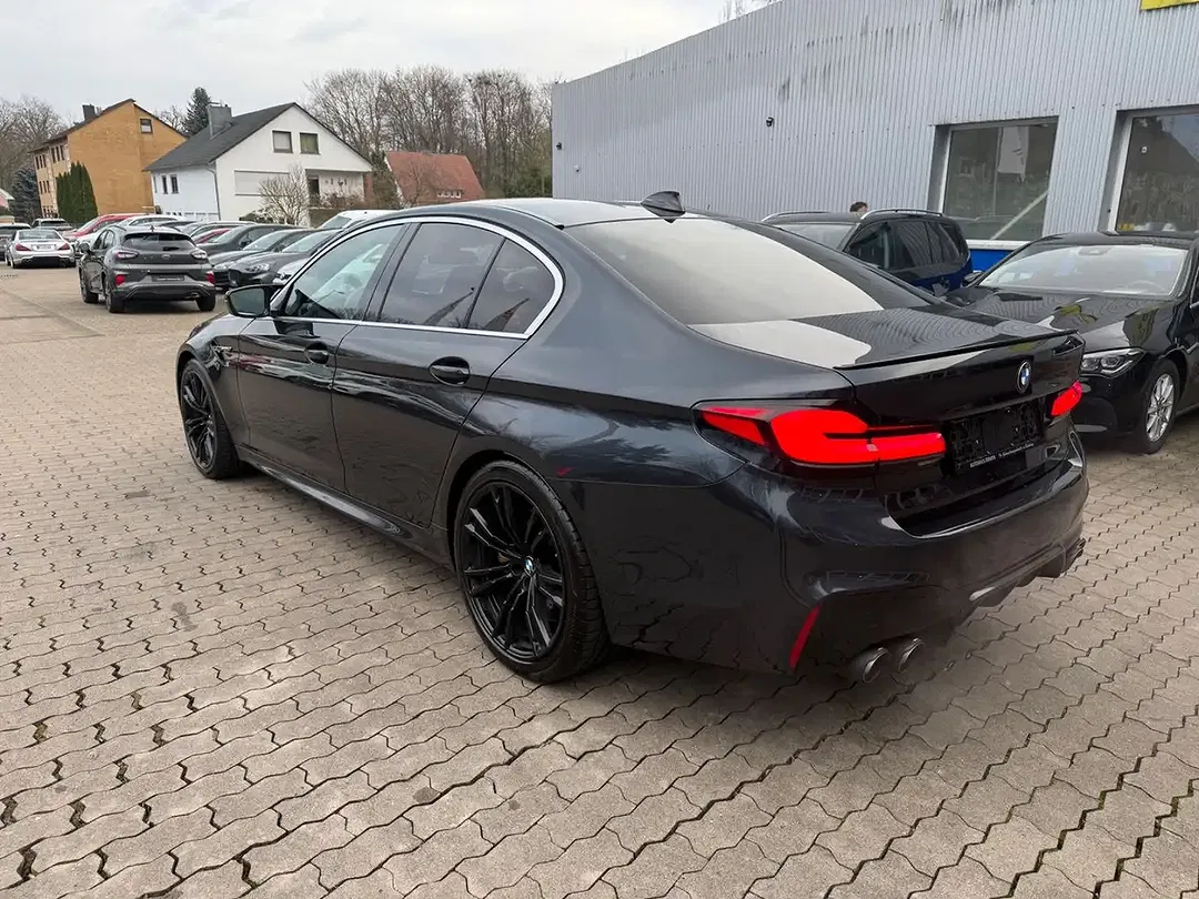 BMW M5 4.4 Steptronic xDrive - Thumbnail 3