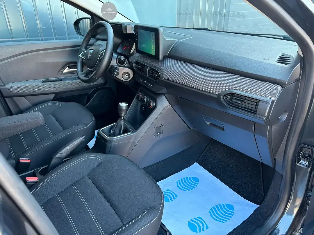 Dacia Sandero - Thumbnail 10