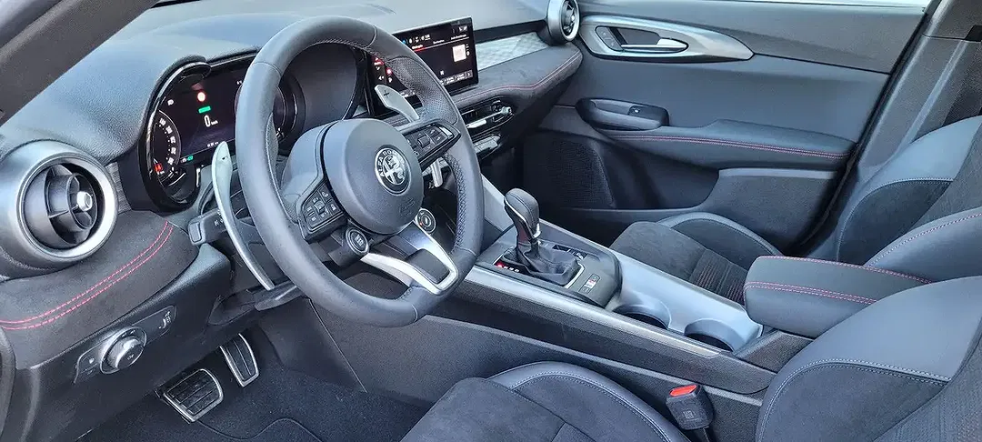 Alfa Romeo Tonale PHEV 4x4 Veloce - Thumbnail 6