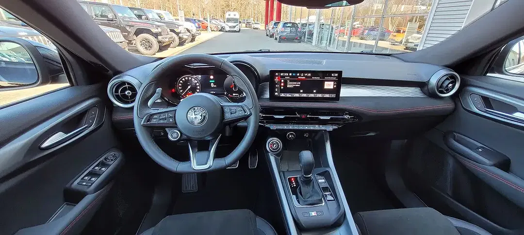 Alfa Romeo Tonale PHEV 4x4 Veloce - Thumbnail 7