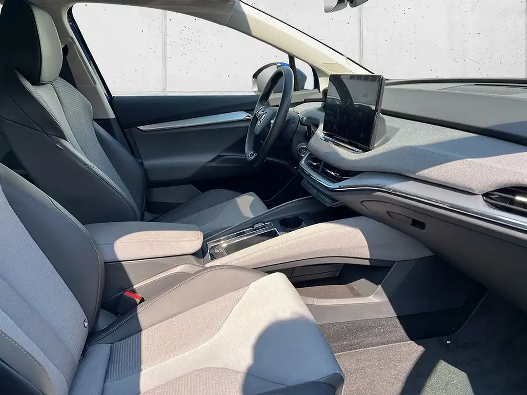 Skoda Enyaq 50 iV Loft - Thumbnail 11