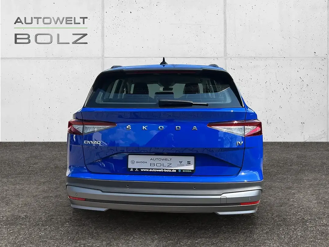 Skoda Enyaq 50 iV Loft - Thumbnail 4