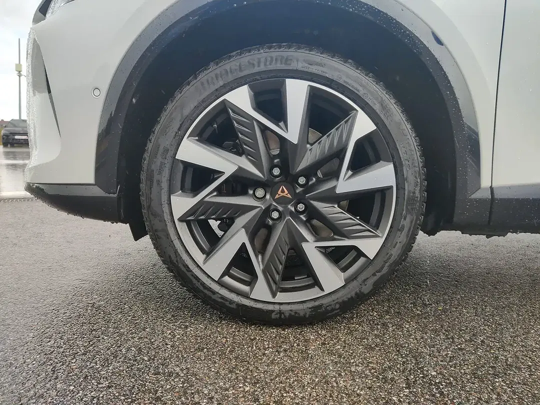 CUPRA Formentor TSI DSG Matrix LED VZ2 - Thumbnail 8