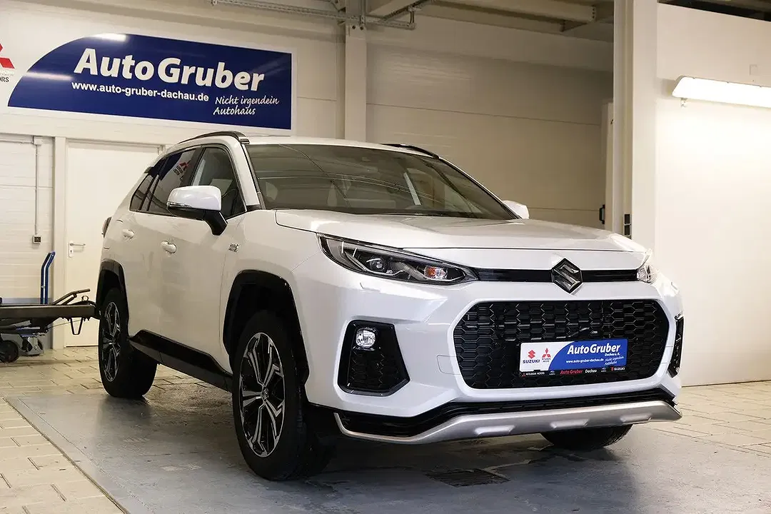 Suzuki Across Hybrid Comfort+ - Thumbnail 3