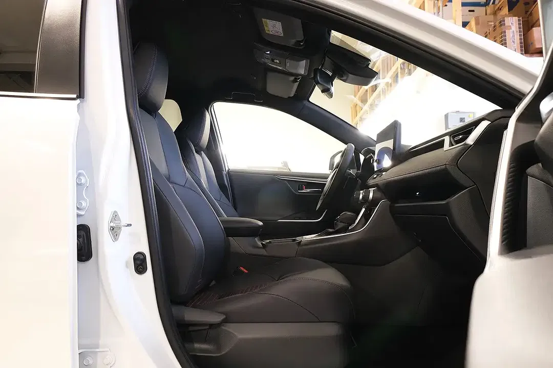 Suzuki Across Hybrid Comfort+ - Thumbnail 9