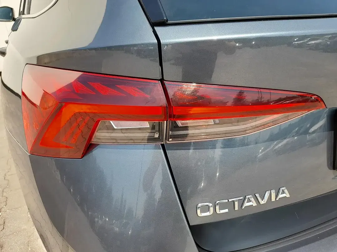 Skoda Octavia 1.5 TSI Style - Thumbnail 11