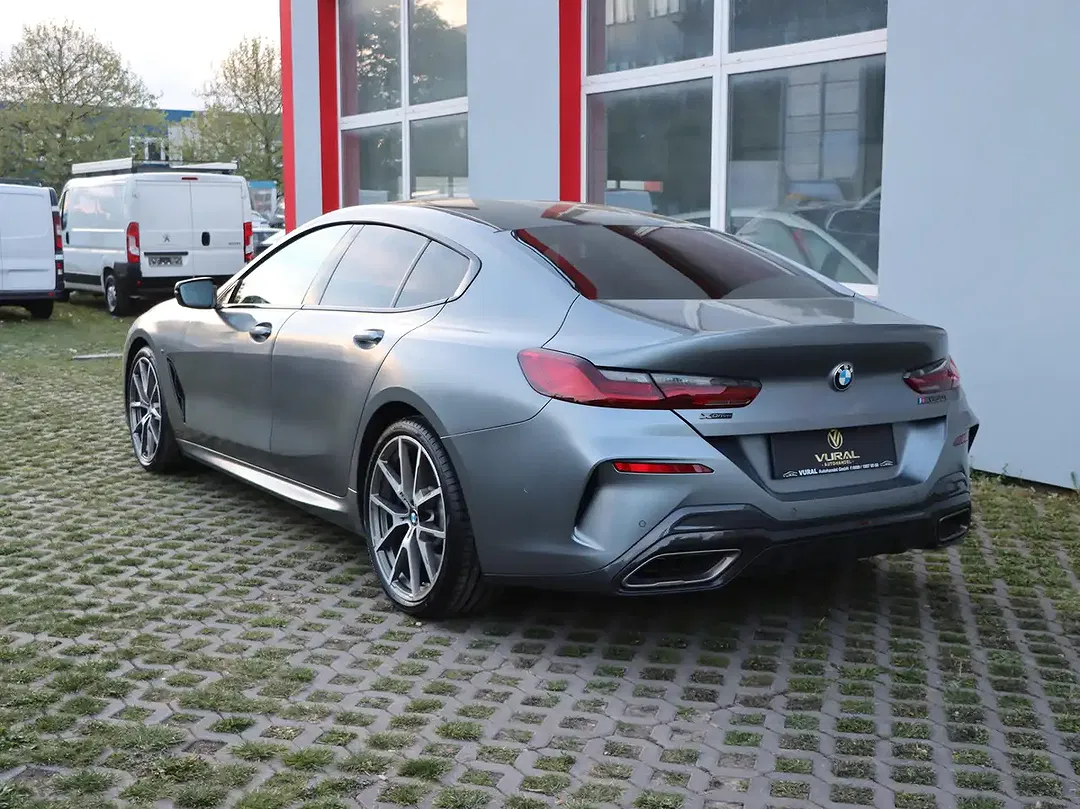 BMW M850 xDrive - Thumbnail 4