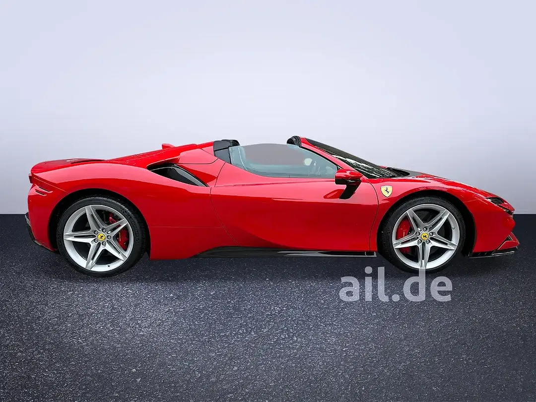 Ferrari SF90 Spider - Thumbnail 3
