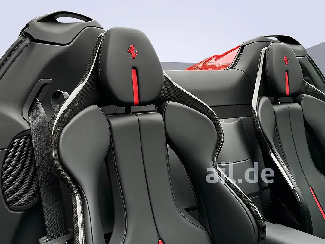 Ferrari SF90 Spider - Thumbnail 8