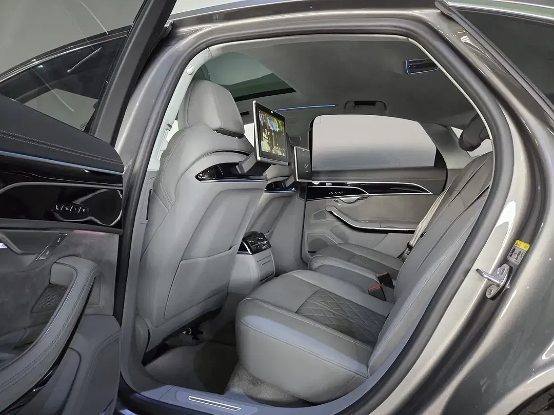 Audi A8 60 TFSI e quattro Matrix LED - foto 15