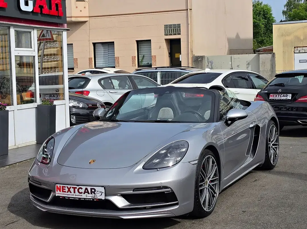 Porsche Boxster 4.0 GTS - Thumbnail 3
