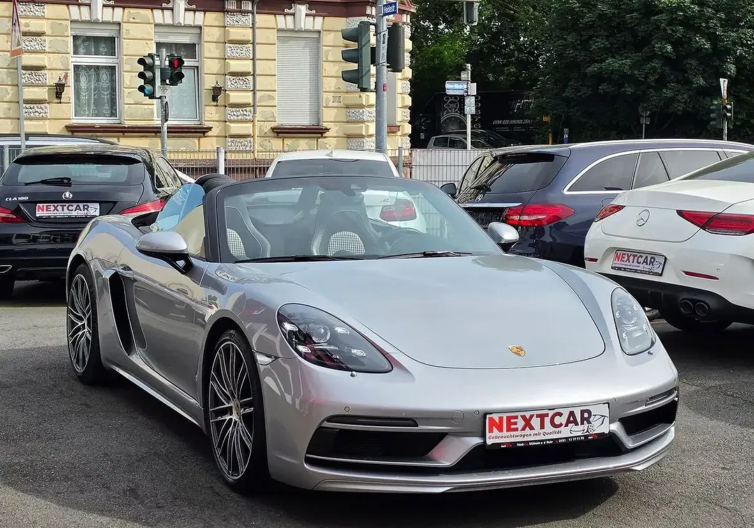 Porsche Boxster 4.0 GTS - Thumbnail 4