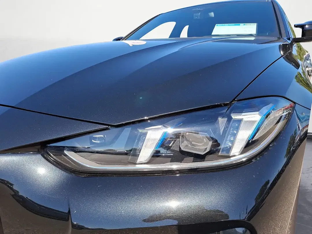 BMW i4 xDrive M60 - Thumbnail 9