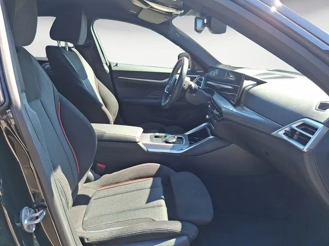 BMW i4 xDrive M60 - Thumbnail 13