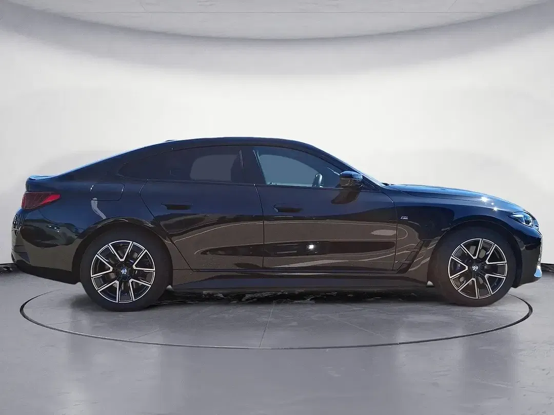 BMW i4 xDrive M60 - Thumbnail 6