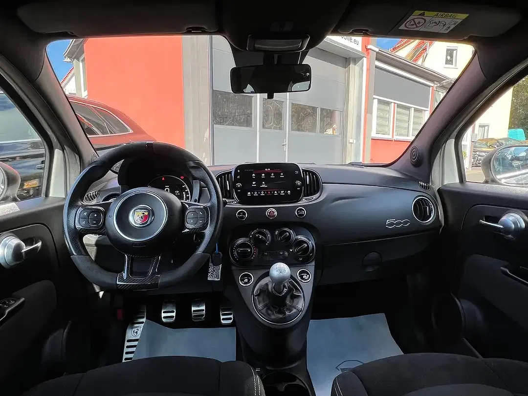 Abarth 695 1.4 T-Jet - Thumbnail 4