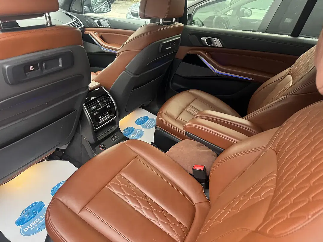 BMW X7 xDrive - Thumbnail 6