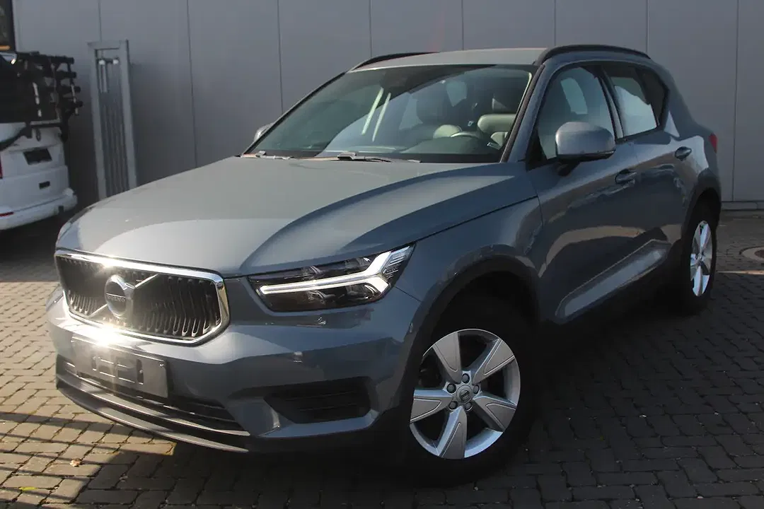Volvo XC40 T3 1.5 - foto 1