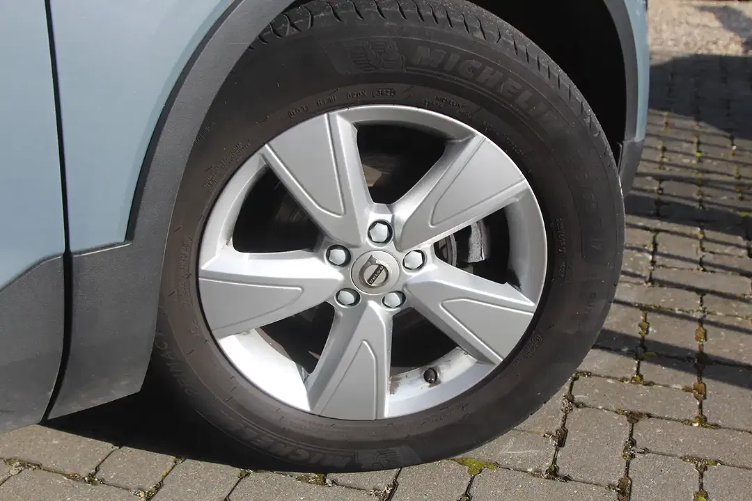 Volvo XC40 T3 1.5 - Thumbnail 3