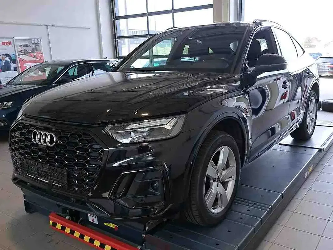 Audi Q5 50 TDI quattro Sportback S line - Thumbnail 1