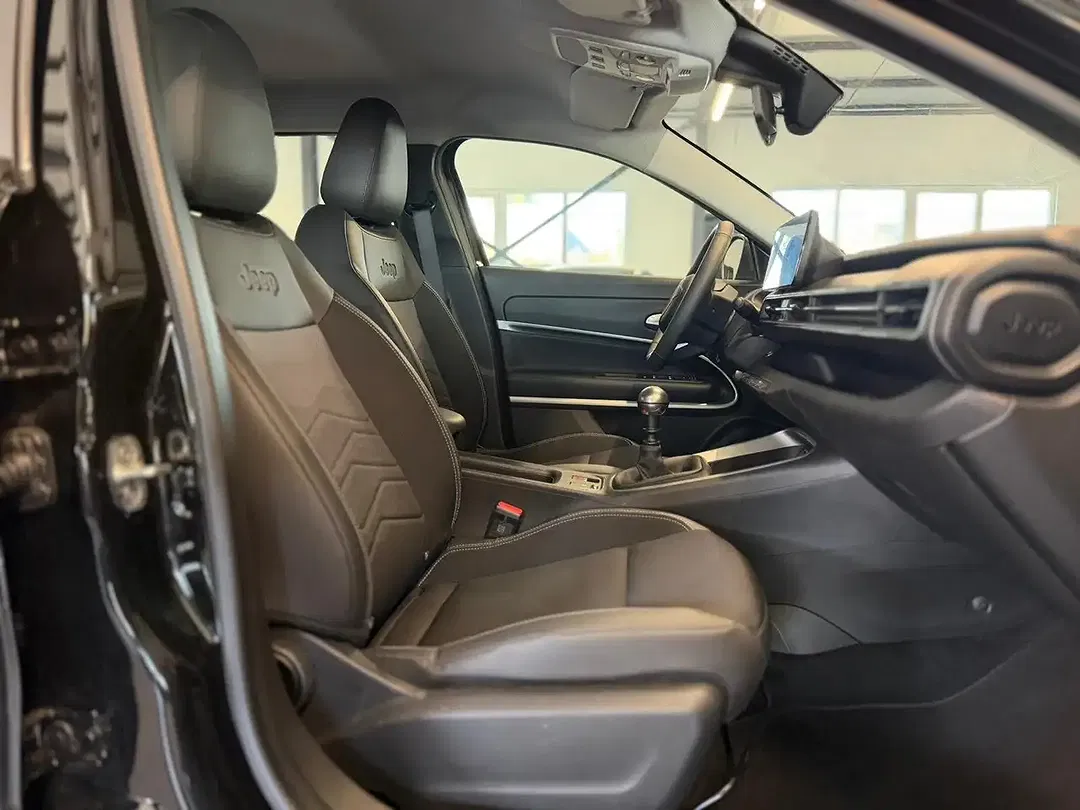 Jeep Avenger Summit - Thumbnail 10