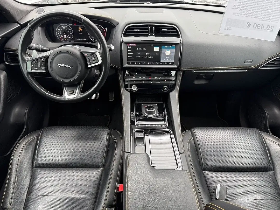 Jaguar F-Pace 4x4 300 Sport R - Thumbnail 10