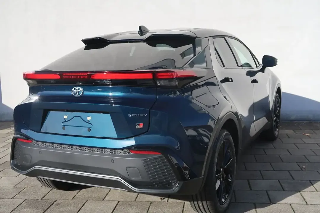 Toyota C-HR PHEV GR Sport - Thumbnail 6