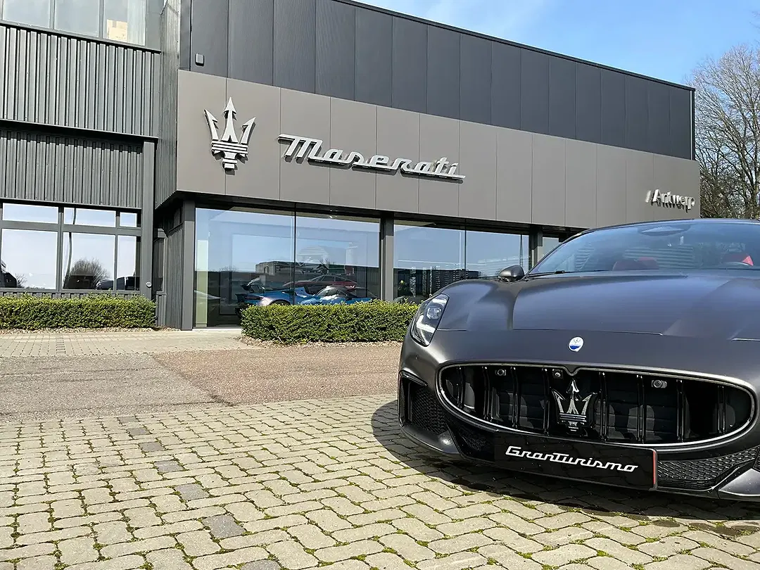 Maserati GranTurismo 3.0 V6 Bi-Turbo 4x4 Trofeo Sport - Thumbnail 3