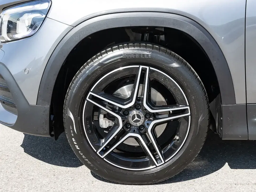 Mercedes-Benz GLB 200 AMG Line - Thumbnail 10