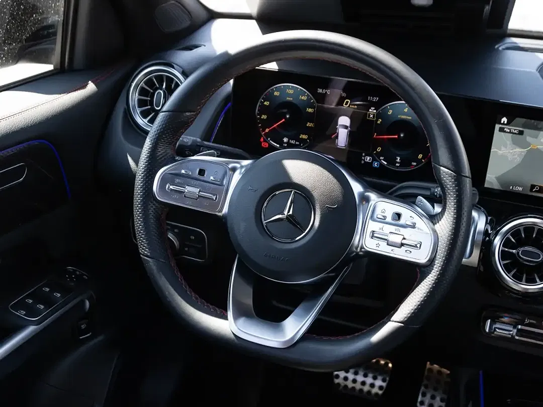 Mercedes-Benz GLB 200 AMG Line - Thumbnail 12