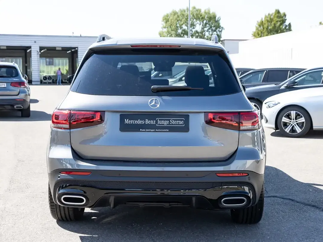 Mercedes-Benz GLB 200 AMG Line - Thumbnail 5