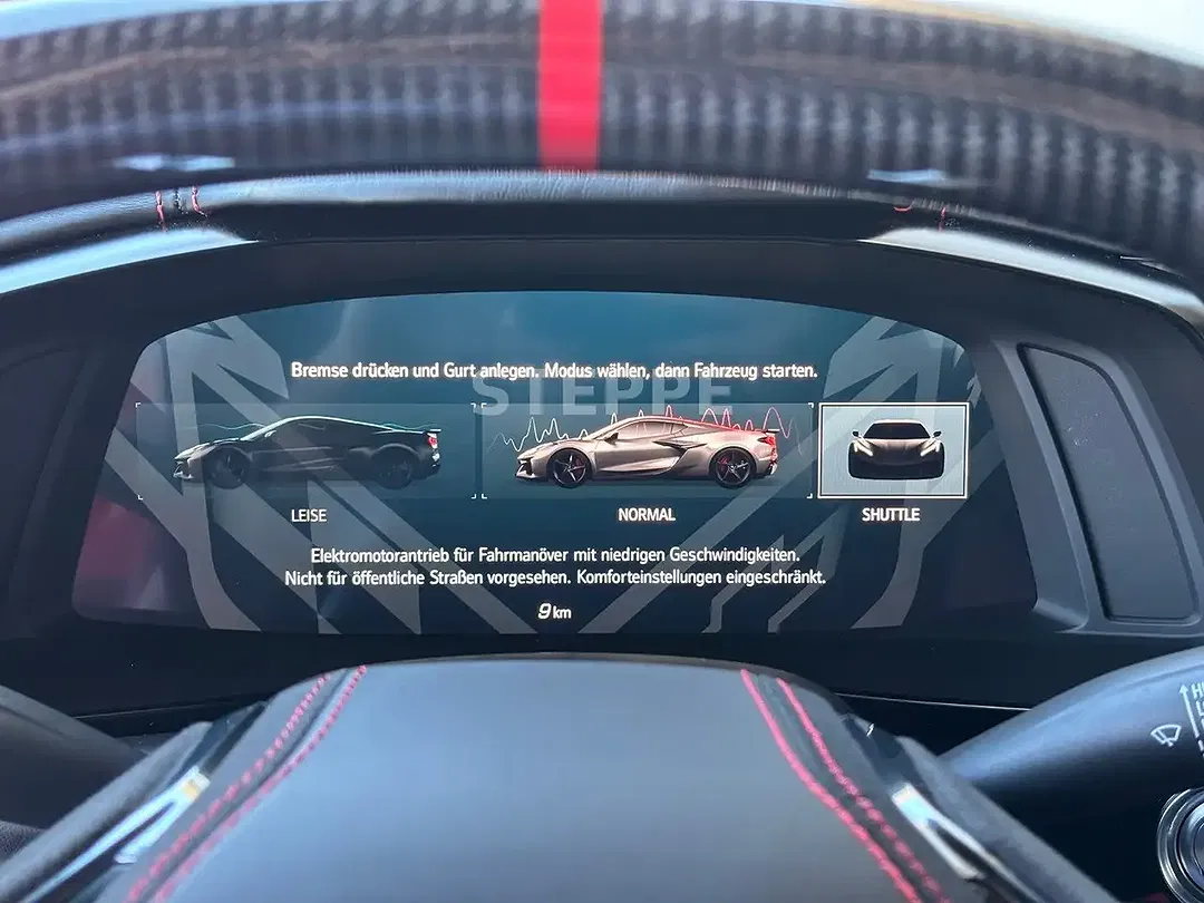 Corvette C8 E-Ray 3LZ Coupe - Thumbnail 10