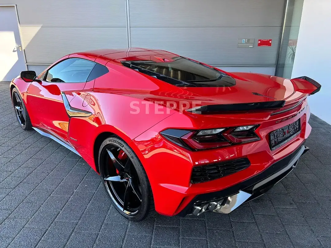 Corvette C8 E-Ray 3LZ Coupe - Thumbnail 4