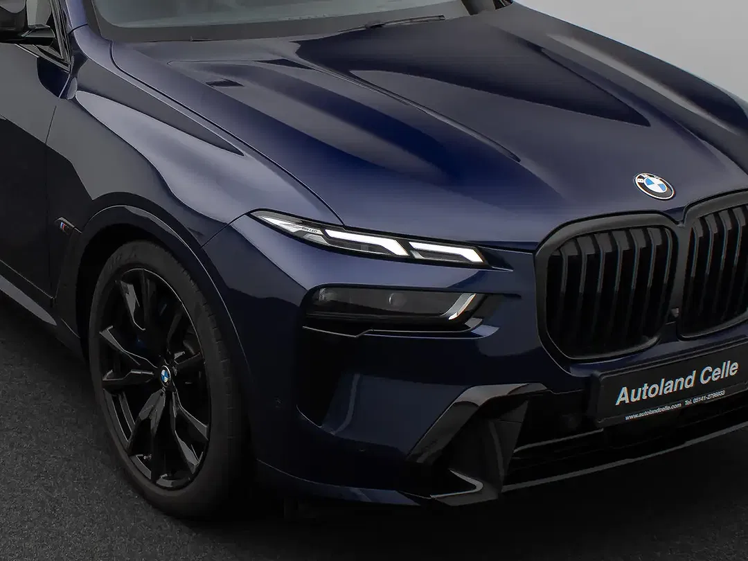 BMW X7 M - Thumbnail 9