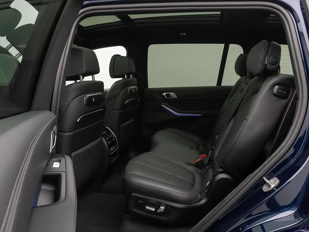BMW X7 M - Thumbnail 13