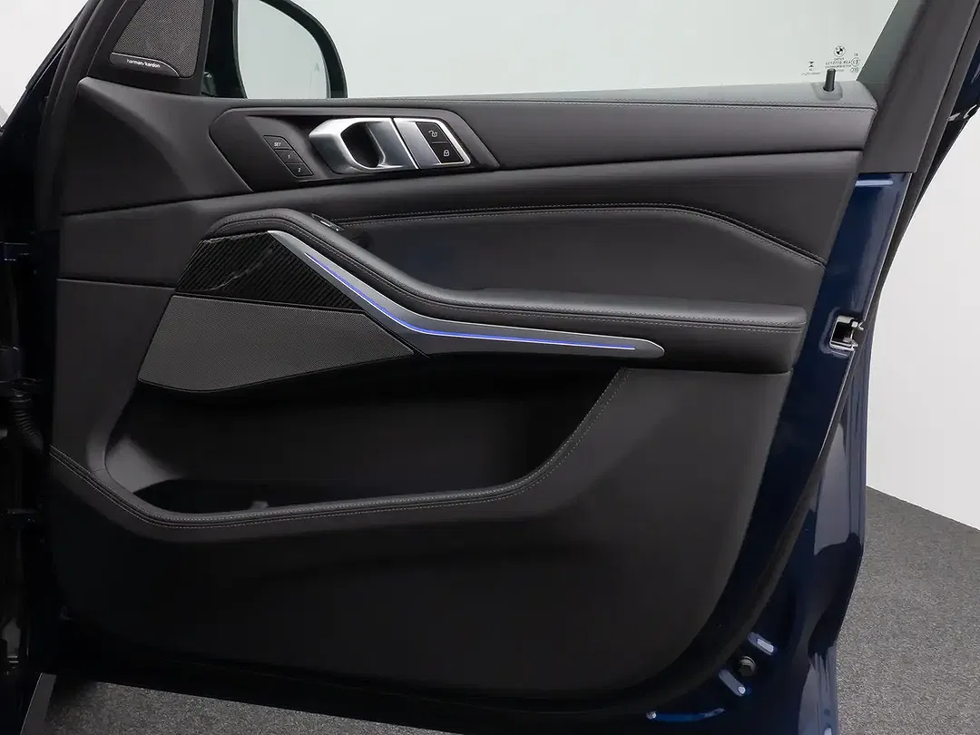 BMW X7 M - Thumbnail 17