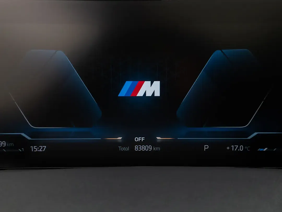 BMW X7 M - foto 22