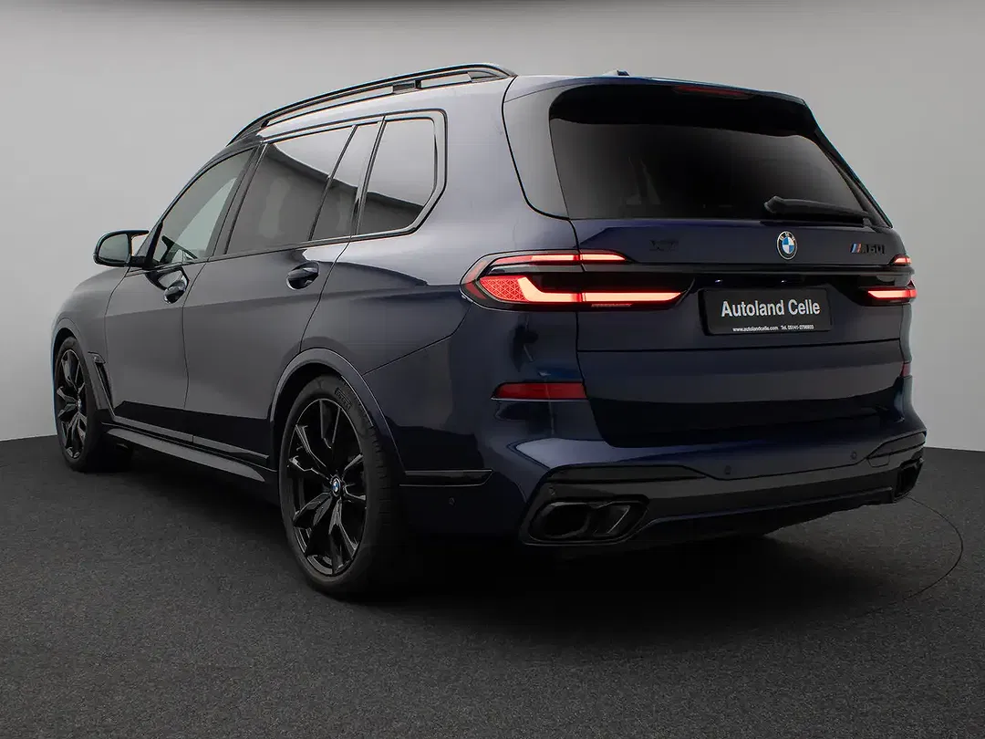 BMW X7 M - Thumbnail 5