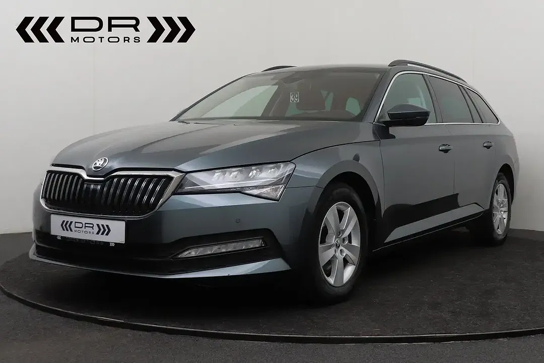 Skoda Superb Combi - foto 1