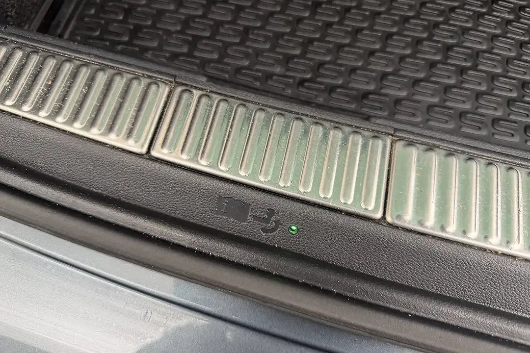 Skoda Superb Combi - Thumbnail 13